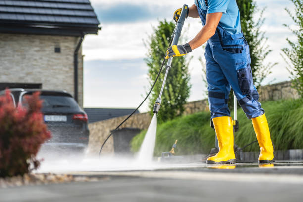 Why Choose Our Certified Pressure Washing Experts for Your Project Needs in Potosi, MO?